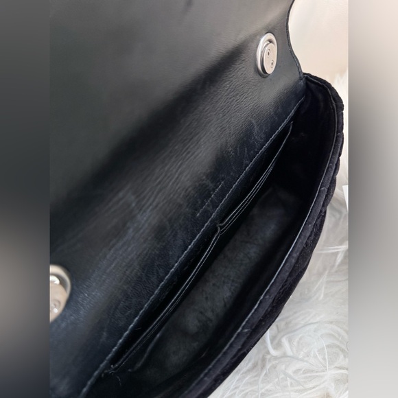 Balenciaga BB Chain Round Shoulder Quilted Velvet Bag - Picture 10 of 14